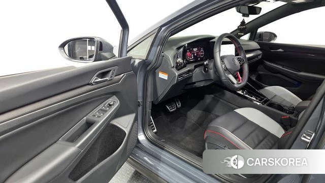 Volkswagen Golf 8th Generation id 5011347 из Кореи 32