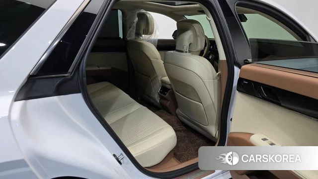 Hyundai Grandeur Hybrid (GN7) id 4985903 из Кореи 36
