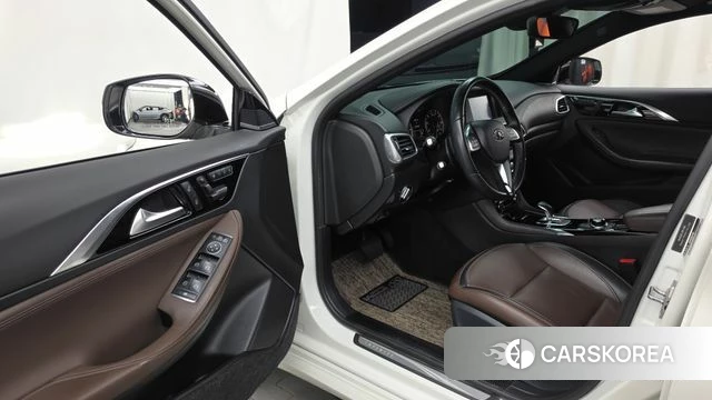 Infiniti Q30 id 4865117 из Кореи 31