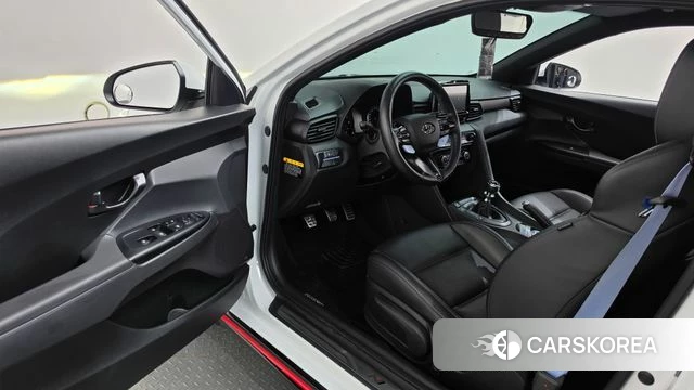 Hyundai Veloster (JS) id 4992967 из Кореи 29