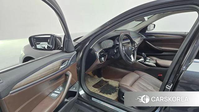 BMW 5 Series (G30) id 5004140 из Кореи 32