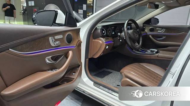 Mercedes-Benz E-Class W213 id 4931136 из Кореи 33