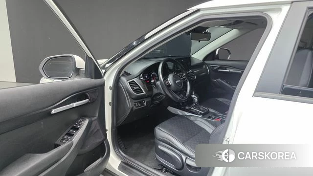 Kia Seltos id 4936552 из Кореи 30