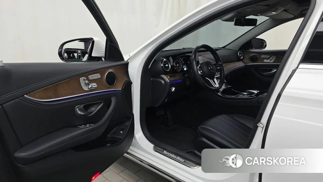 Mercedes-Benz E-Class W213 id 4988035 из Кореи 32