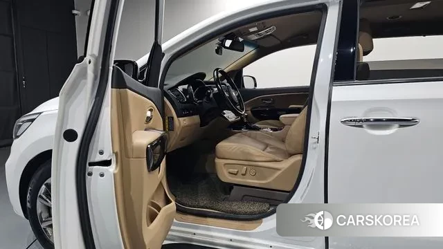 Kia The New Carnival id 3682446 из Кореи 20