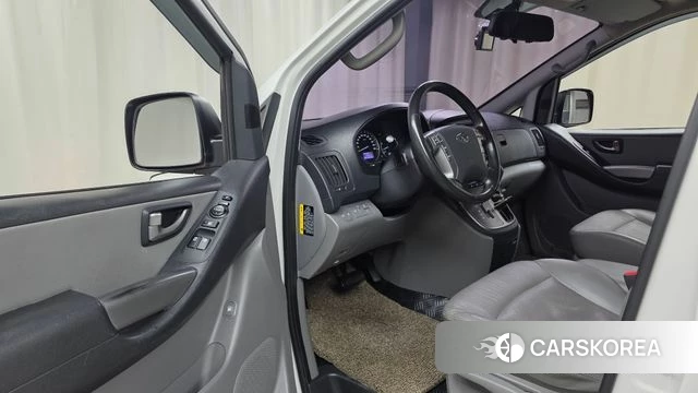 Hyundai The New Grand Starex id 4960288 из Кореи 31