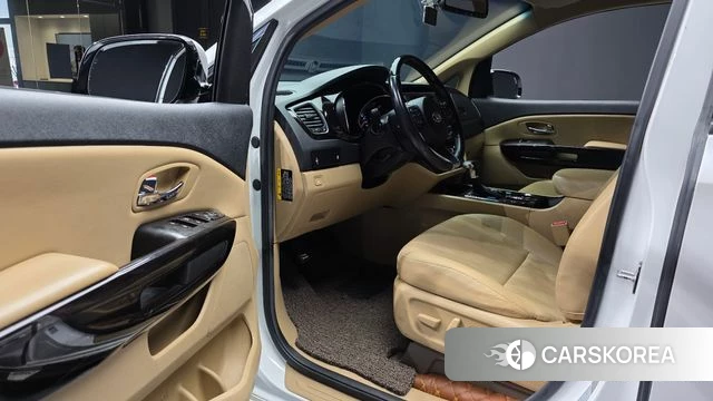 Kia The New Carnival id 5035946 из Кореи 31