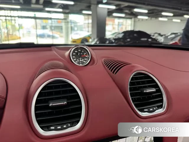 Porsche 718 Boxster id 3721868 из Кореи 18
