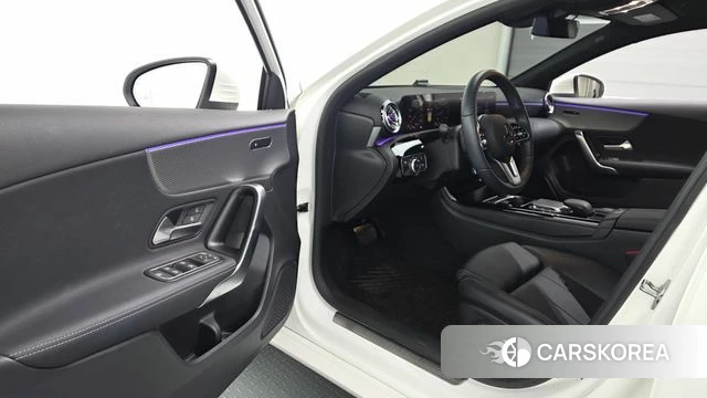 Mercedes-Benz A-Class W177 id 5022379 из Кореи 30
