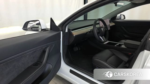Tesla Model 3 id 5013096 из Кореи 31