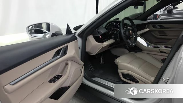 Porsche Taycan id 4792097 из Кореи 35