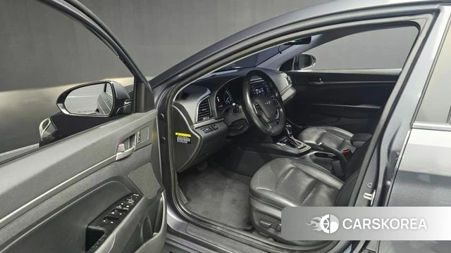 Hyundai Avante AD id 4873504 из Кореи 35
