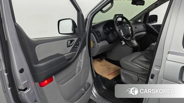 Hyundai The New Grand Starex id 4959440 из Кореи 30