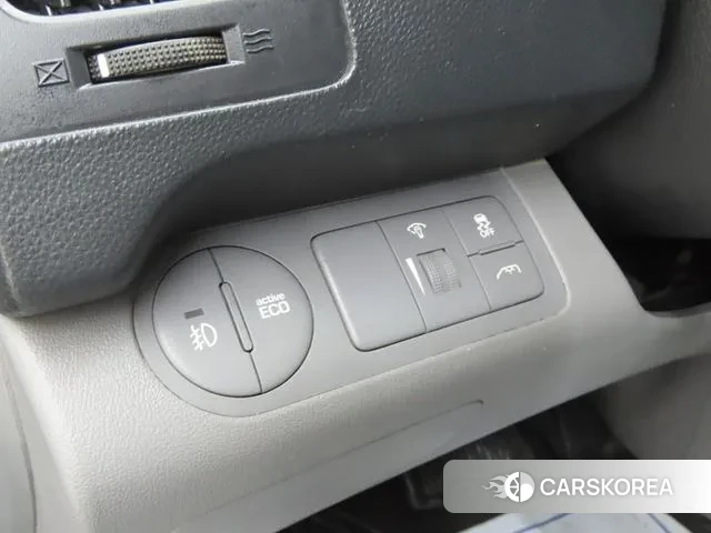 Hyundai The New Grand Starex id 3282271 из Кореи 17