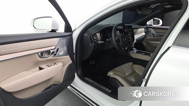 Volvo S90 id 5001508 из Кореи 32