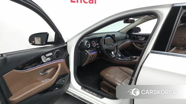 Mercedes-Benz E-Class W213 id 4998936 из Кореи 33