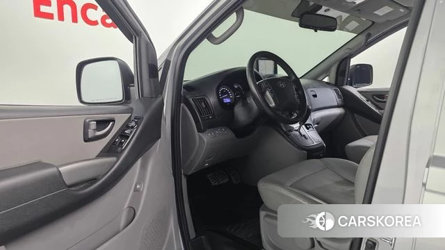 Hyundai The New Grand Starex id 4525101 из Кореи 34