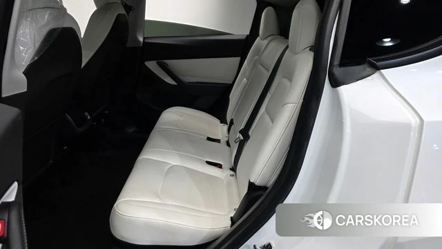 Tesla Model Y id 5047589 из Кореи 33