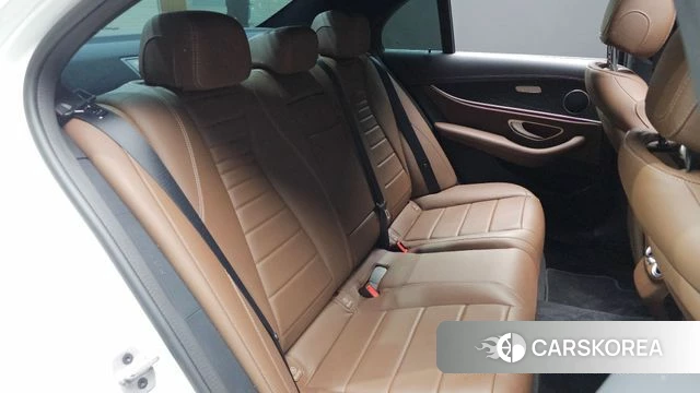 Mercedes-Benz E-Class W213 id 5021766 из Кореи 32
