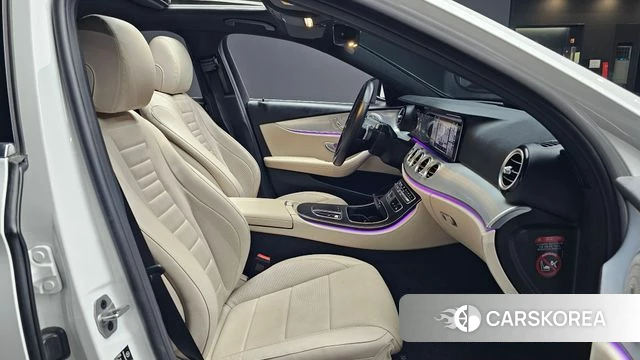 Mercedes-Benz E-Class W213 id 4942991 из Кореи 33