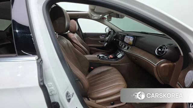 Mercedes-Benz E-Class W213 id 5028818 из Кореи 33