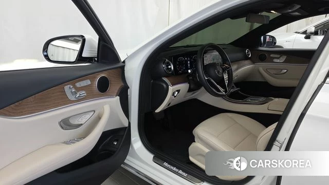 Mercedes-Benz E-Class W213 id 4957839 из Кореи 32