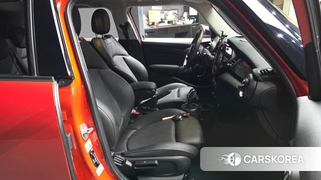 Mini Cooper S id 5047618 из Кореи 30