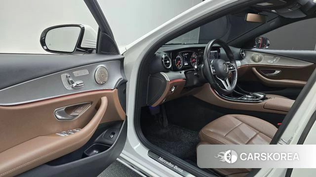 Mercedes-Benz E-Class W213 id 4978019 из Кореи 34