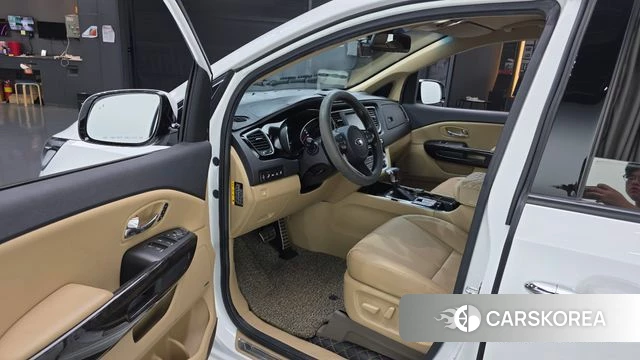 Kia The New Carnival id 5003976 из Кореи 37