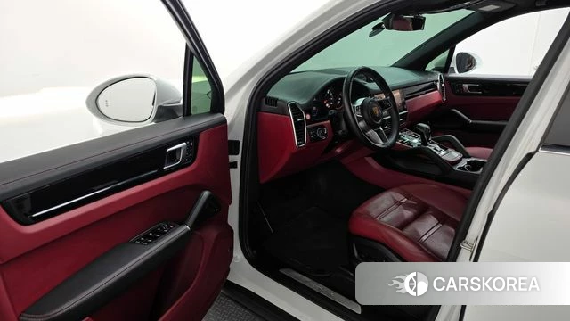 Porsche Cayenne (PO536) id 4992000 из Кореи 31