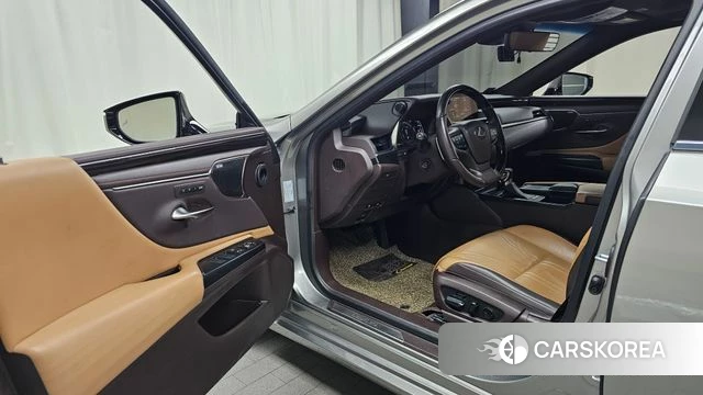 Lexus ES300h 7th generation id 5041901 из Кореи 20