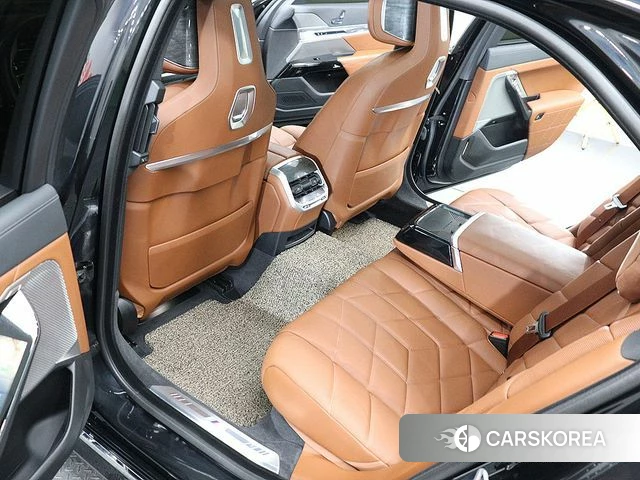 BMW 7 Series (G70) id 4980736 из Кореи 20
