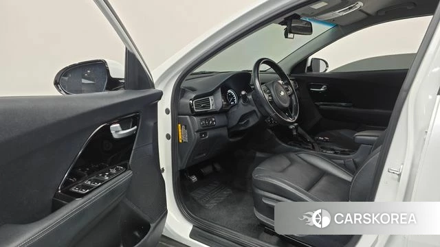 Kia Niro id 5014129 из Кореи 32