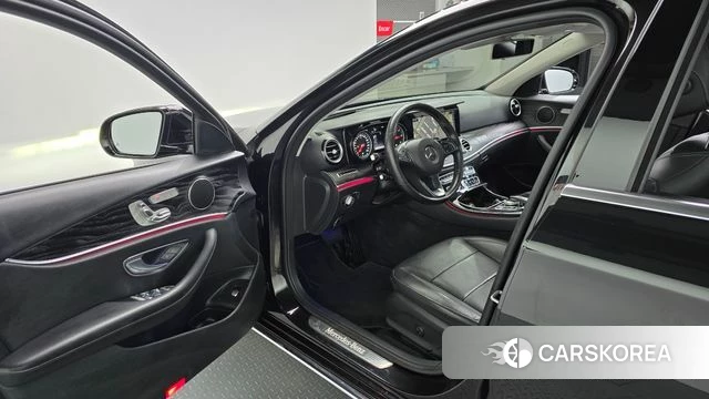 Mercedes-Benz E-Class W213 id 5018957 из Кореи 31