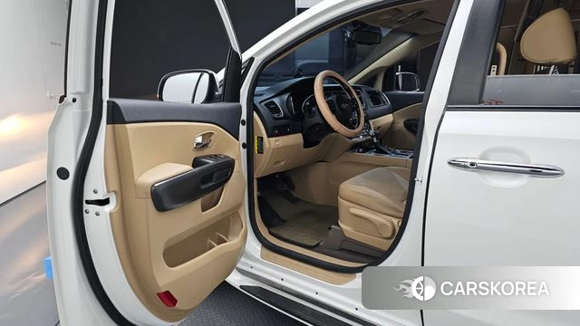 Kia The New Carnival id 5029406 из Кореи 30