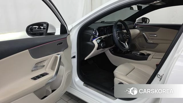 Mercedes-Benz A-Class W177 id 4976282 из Кореи 31