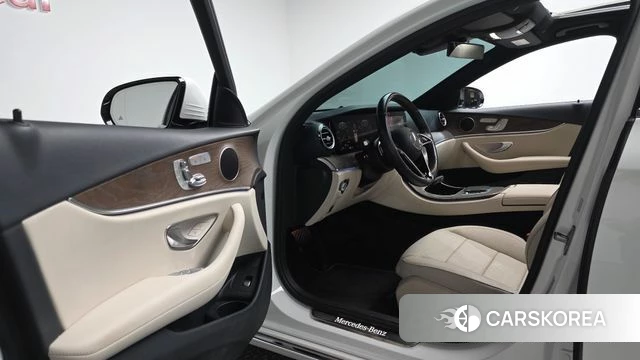 Mercedes-Benz E-Class W213 id 5046760 из Кореи 34