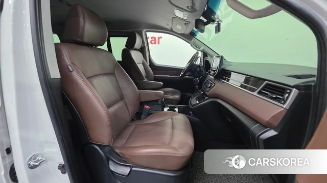 Hyundai The New Grand Starex id 4520613 из Кореи 29