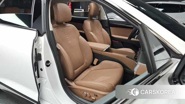 Hyundai Grandeur Hybrid (GN7) id 5016514 из Кореи 33