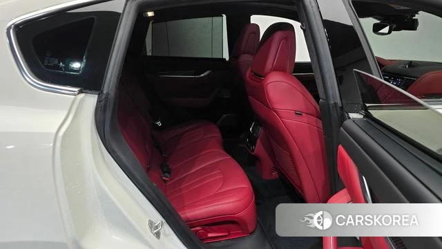 Maserati Levante id 4950505 из Кореи 33