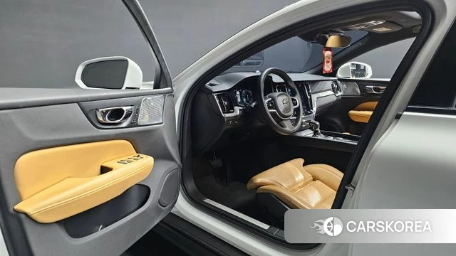 Volvo V60 Cross-Country 2nd Generation id 5004159 из Кореи 20