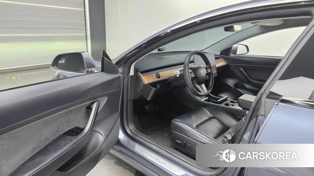 Tesla Model 3 id 4998018 из Кореи 31