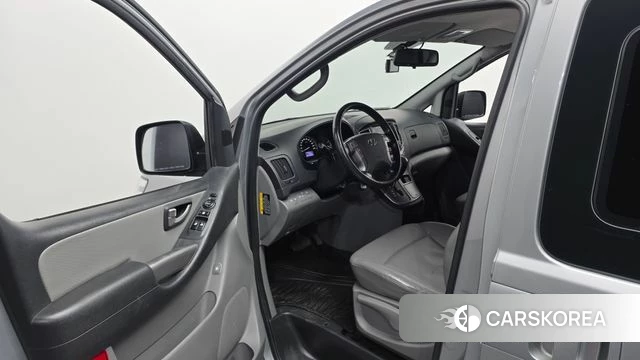 Hyundai The New Grand Starex id 4586881 из Кореи 30