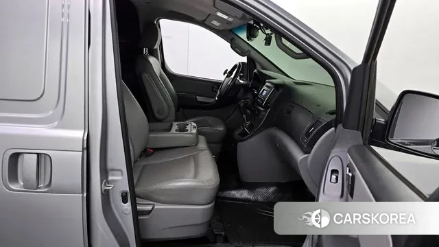Hyundai The New Grand Starex id 2941514 из Кореи 20