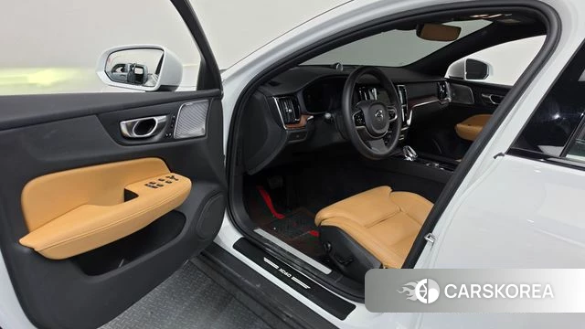 Volvo V60 Cross-Country 2nd Generation id 4975408 из Кореи 35