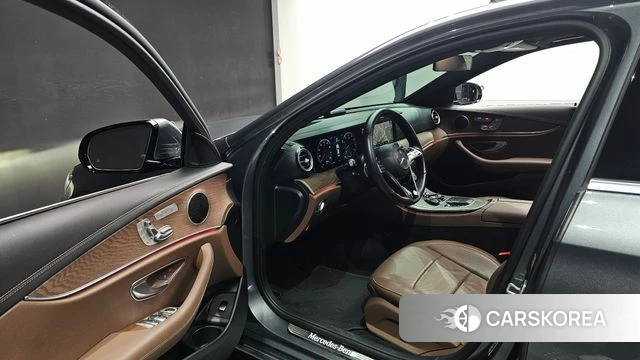 Mercedes-Benz E-Class W213 id 4930193 из Кореи 30