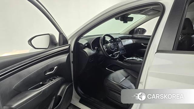 Hyundai Tucson (NX4) id 4976931 из Кореи 30
