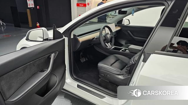 Tesla Model Y id 4671768 из Кореи 33