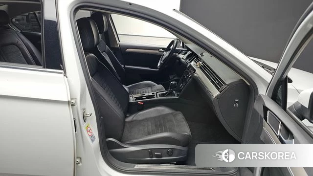 Volkswagen Passat GT (B8) id 4931064 из Кореи 20
