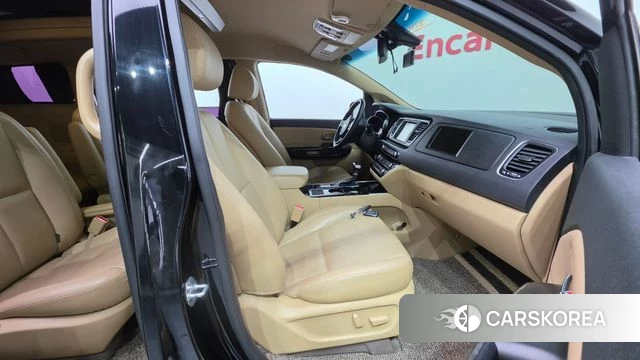 Kia The New Carnival id 5029316 из Кореи 20